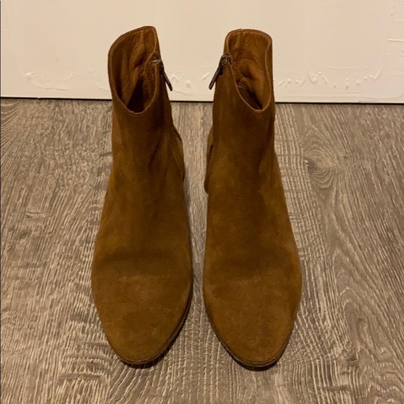 Isabella Marant suede ankle bootie - Picture 2 of 8